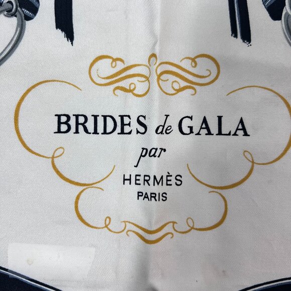 VTG HERMES Brides de Gala Scarf White Black Gold colorway, by Hugo Grygkar - Picture 3 of 13